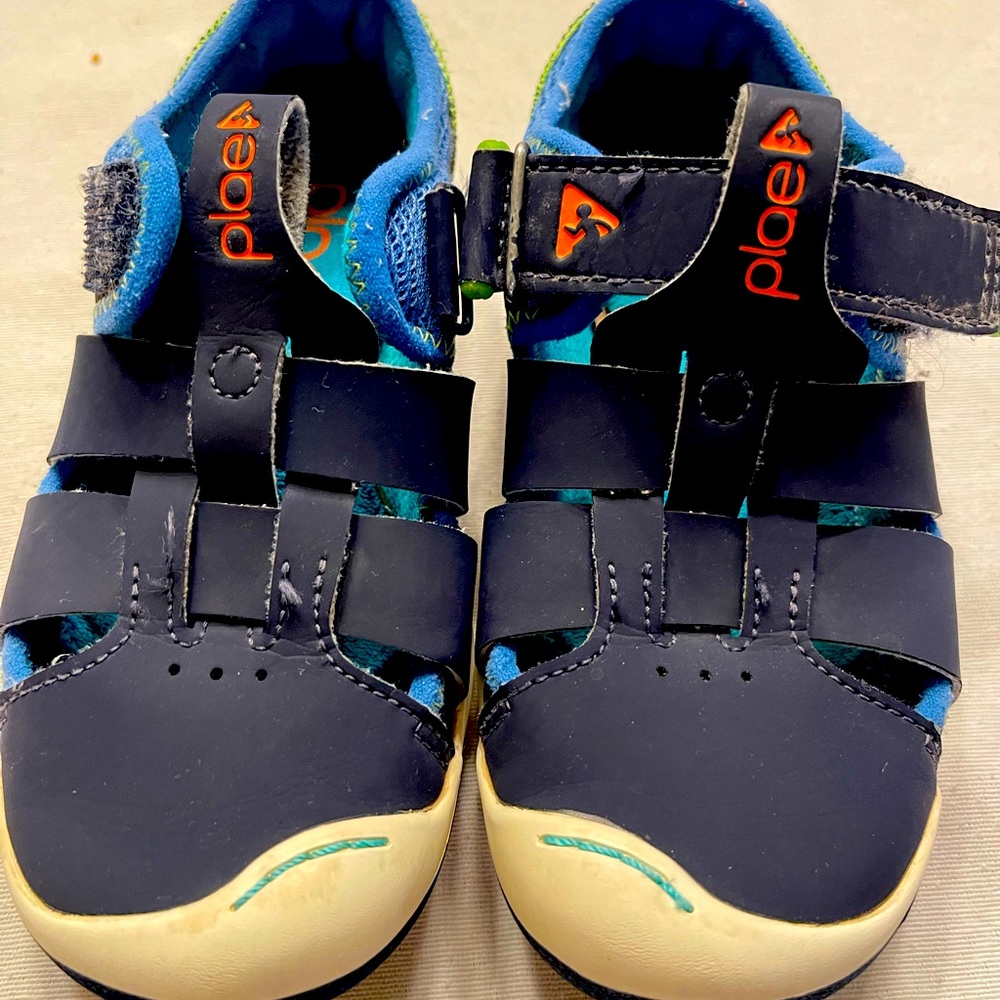 Plae “Sam 2.0” sandals